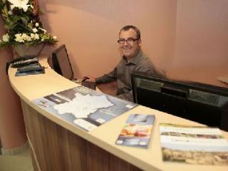 Brit Piscine & - Fougeres Lecousse