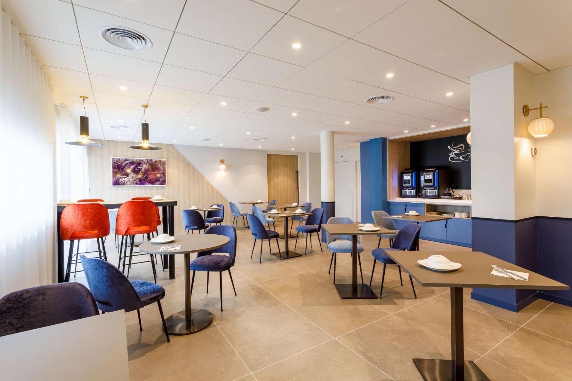 Hotel Brit Piscine & - Fougeres