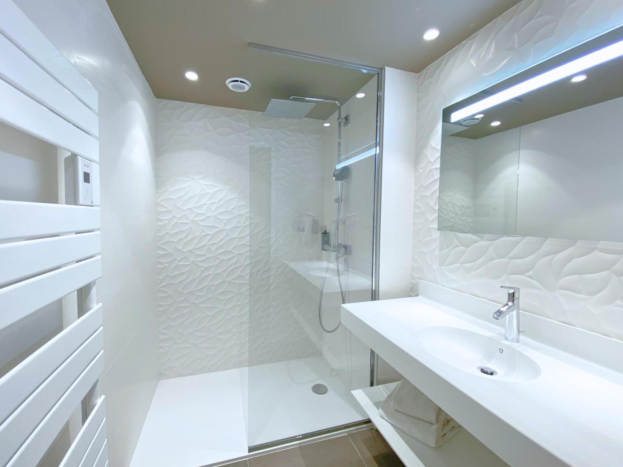 Hotel Brit Piscine & - Fougeres Lecousse