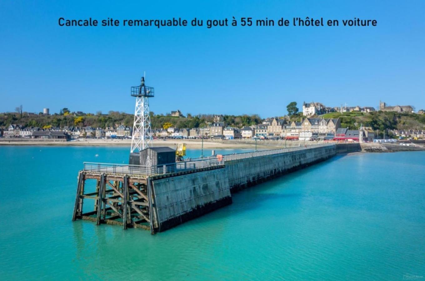 Brit Piscine & - Fougeres 3* Lecousse