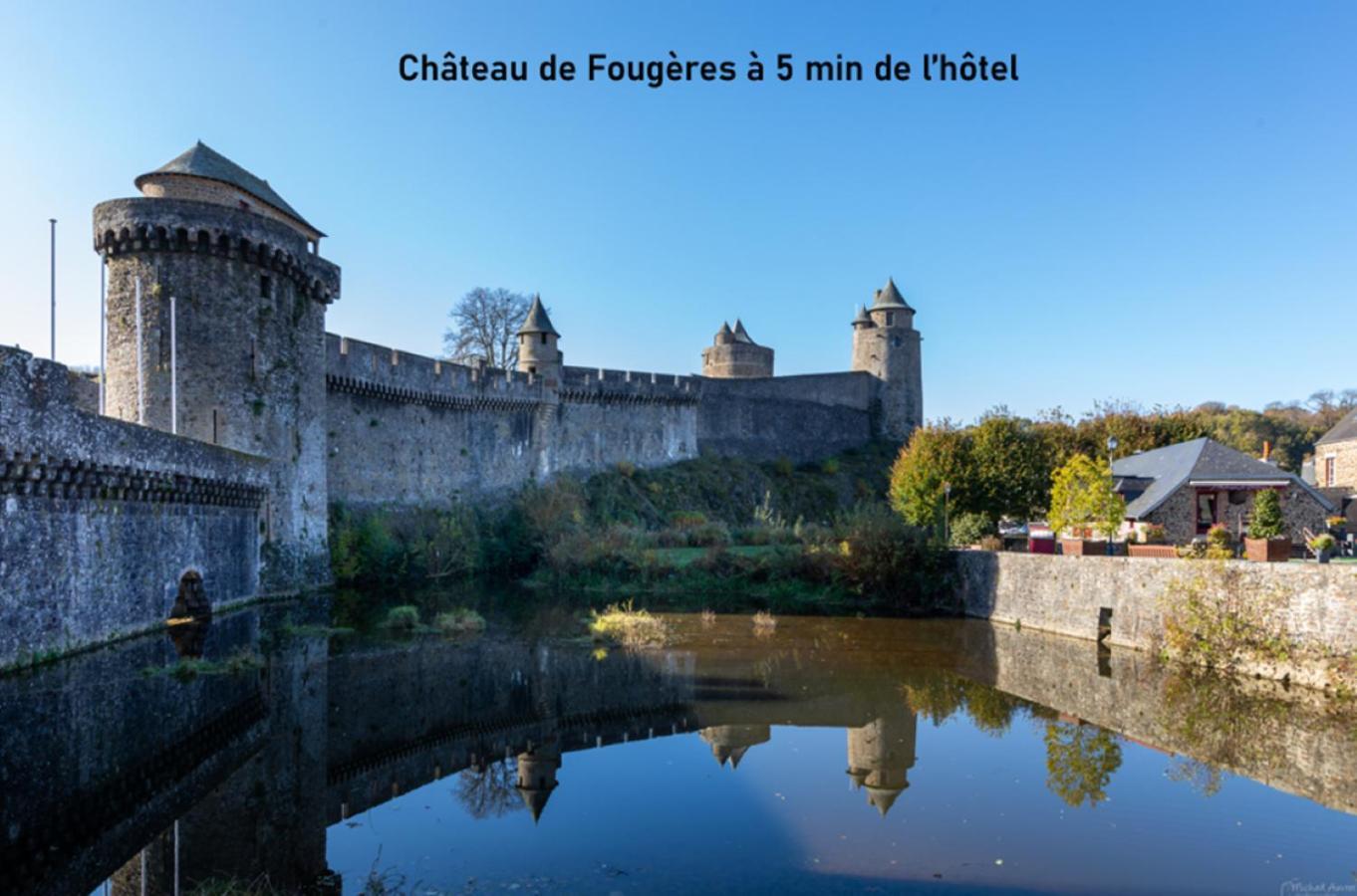 Brit Piscine & - Fougeres Hotel 3*
