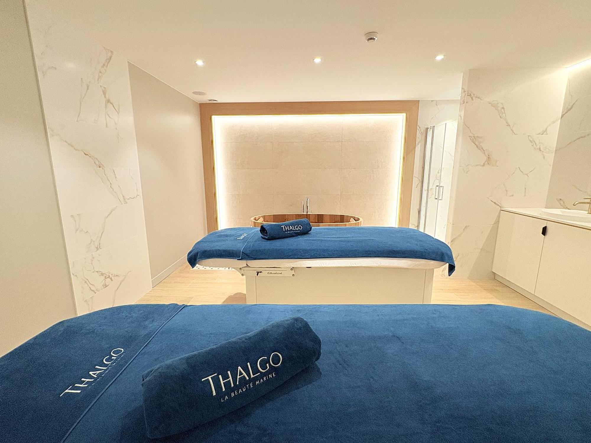 Brit Piscine & - Fougeres Hotel Lecousse